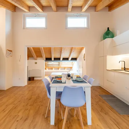 Attico By Interhome Lejlighed Brenzone sul Garda